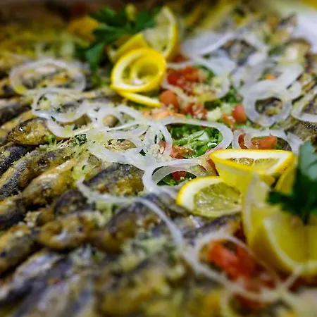 Отель Continental