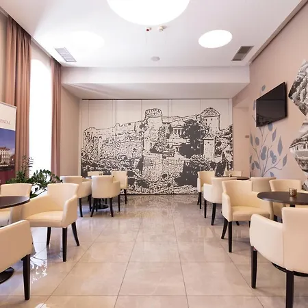 Отель Continental