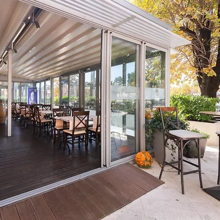 Continental Отель 3*