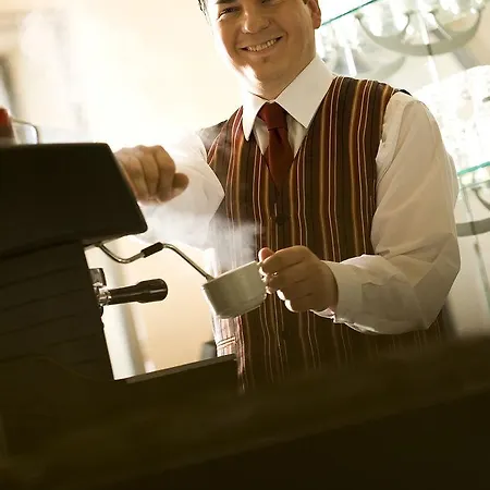 コンチネンタル リエカ