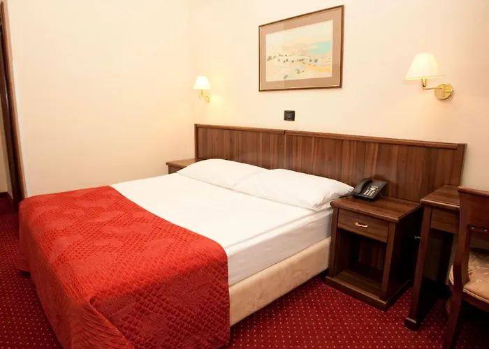 Continental Szálloda 3*