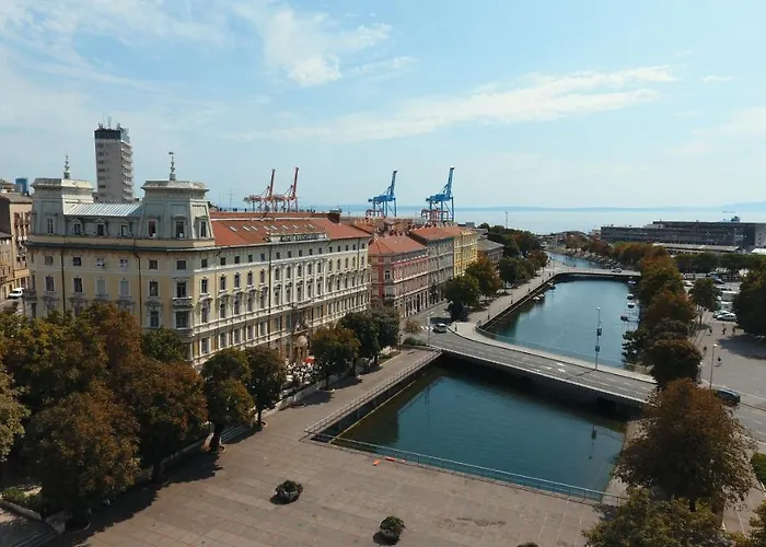 Continental Hotell 3*